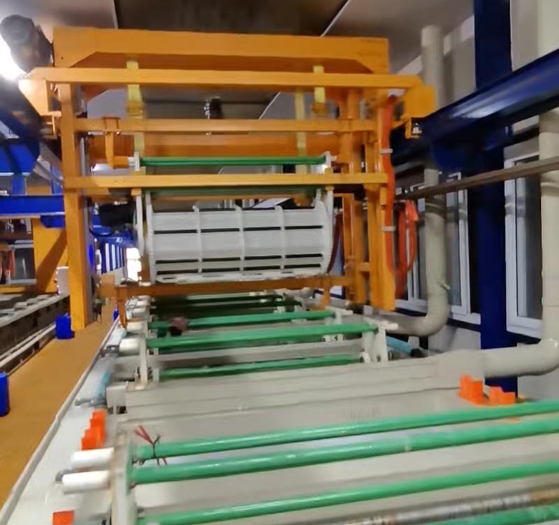 Räätälöidyt automaattiset galvanointilinjaratkaisut metallin pintakäsittelyn valmistajille